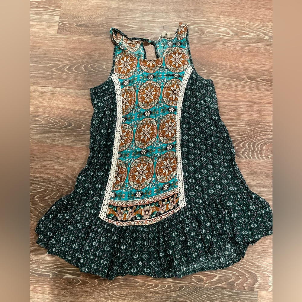 UMGEE Sleeveless Ruffle Swing Tunic Top ~ S